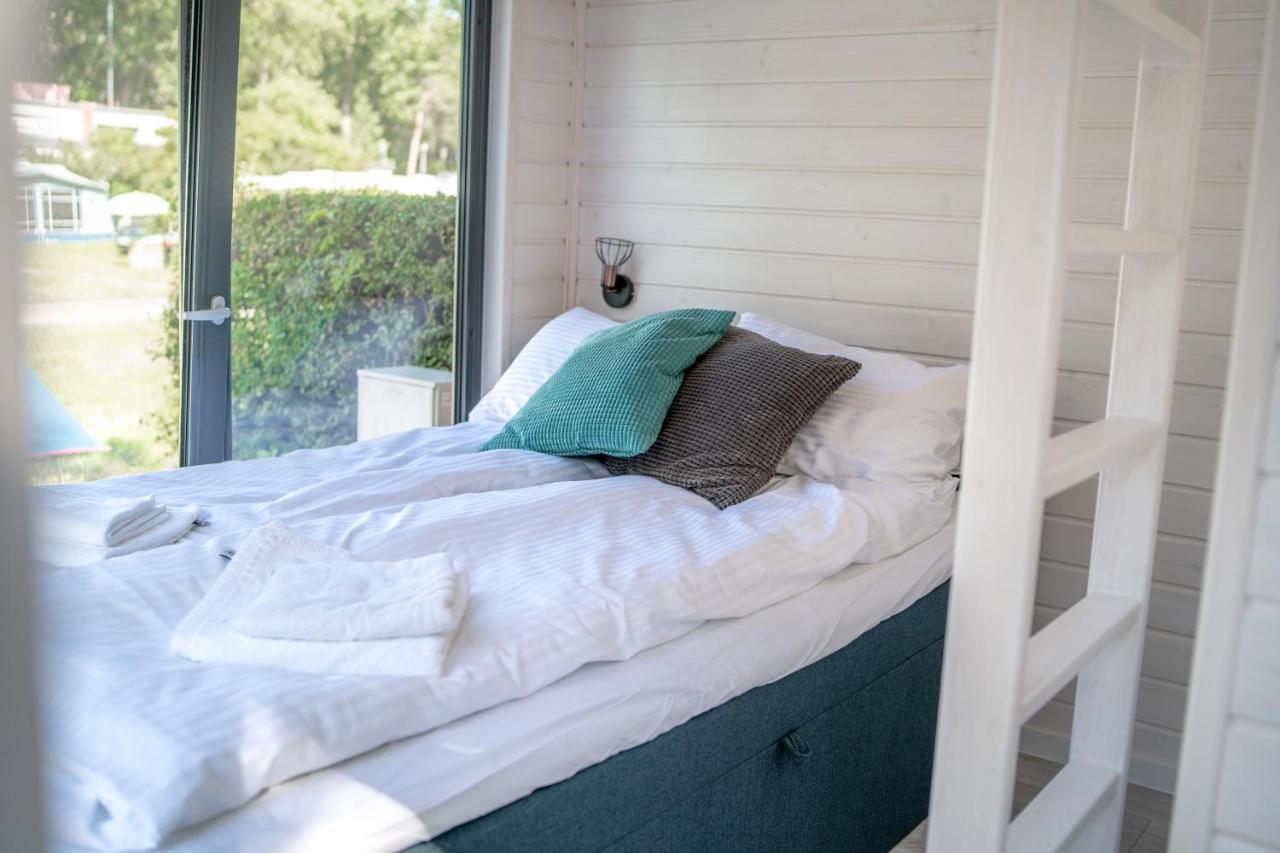 Pod Cyprysami - Surf & Family Resort Ястарня Екстер'єр фото
