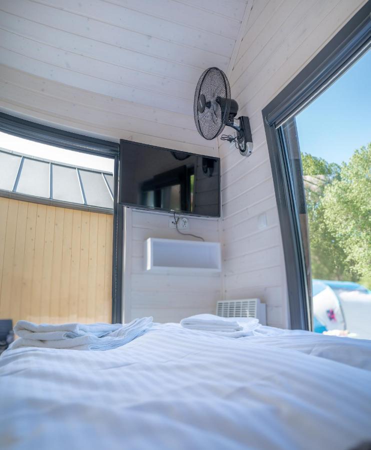 Pod Cyprysami - Surf & Family Resort Ястарня Екстер'єр фото