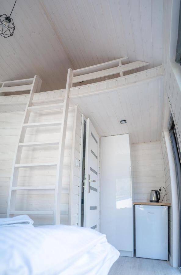Pod Cyprysami - Surf & Family Resort Ястарня Екстер'єр фото