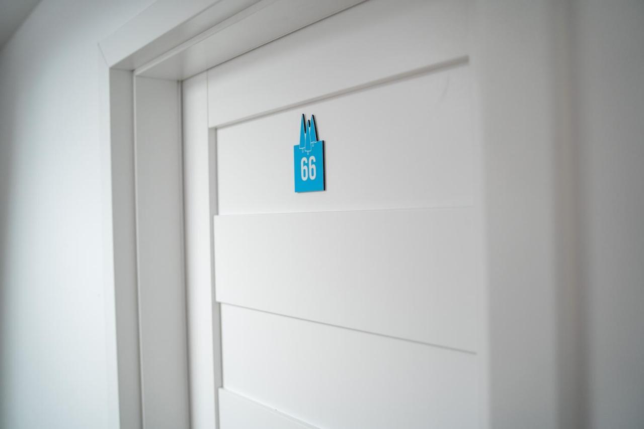 Pod Cyprysami - Surf & Family Resort Ястарня Екстер'єр фото