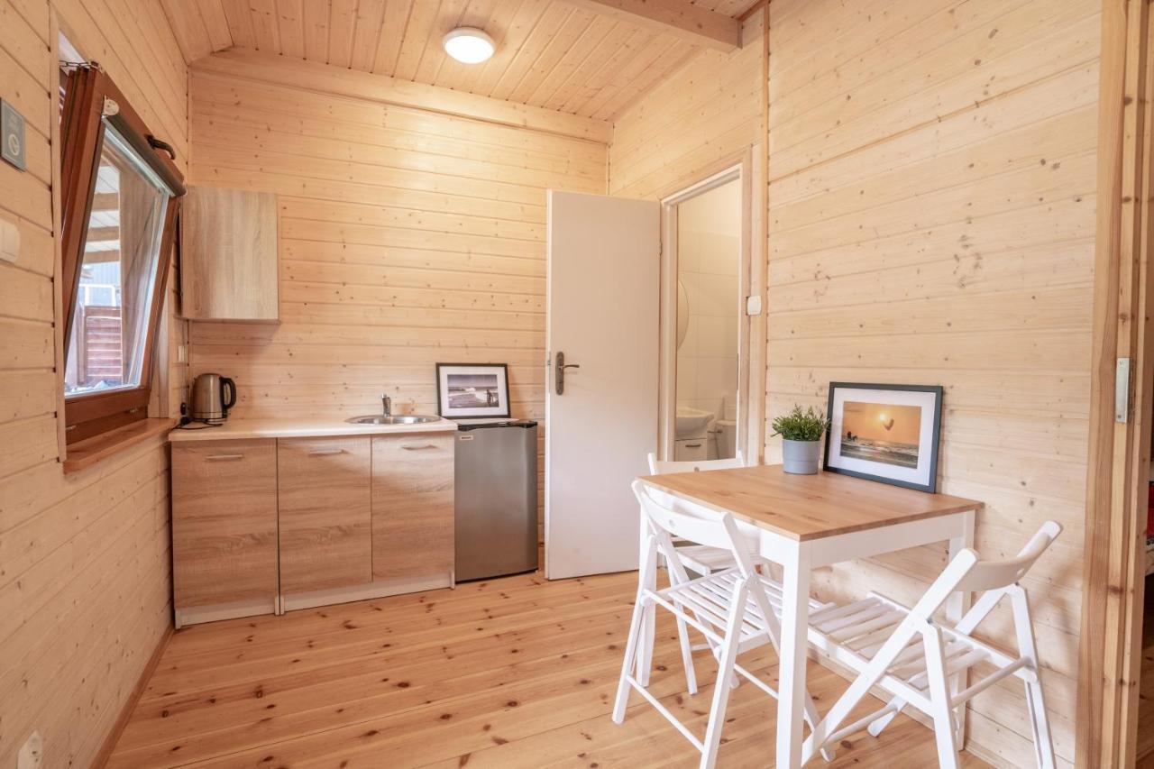Pod Cyprysami - Surf & Family Resort Ястарня Екстер'єр фото